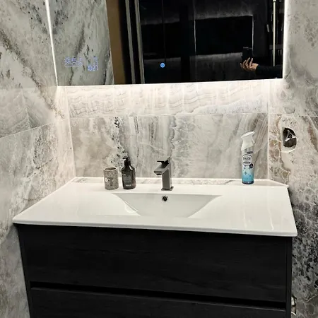 Luxusapartment Im Herzen Muenchens Fuer 1-4 Personen *